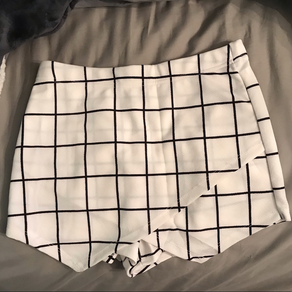 women’s skort